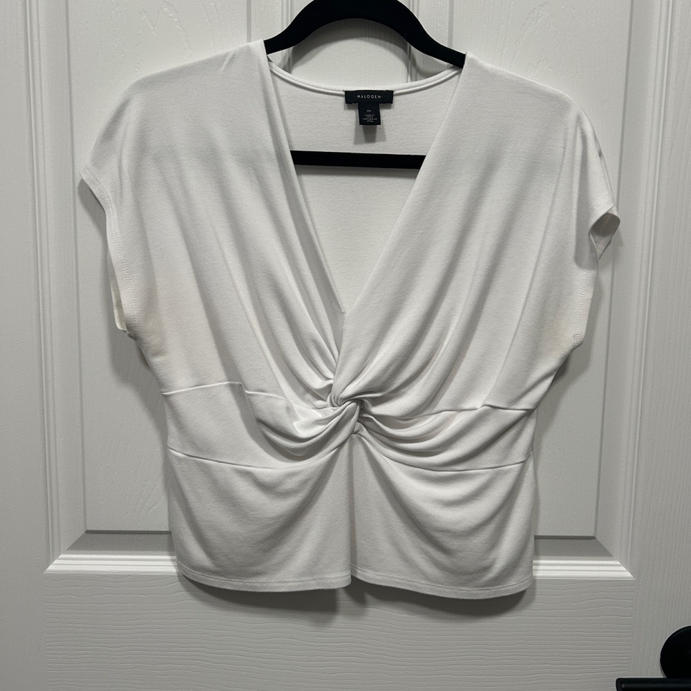Halogen White soft Cropped shirt; Twist V neck; cap sleeve